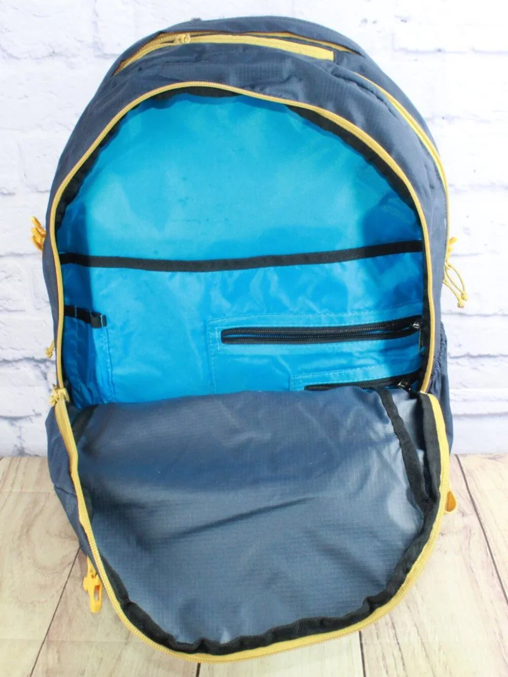 READ–LL Bean Unisex Adult Comfort Carry Portable Locker Pack 42L Backpack Hiking